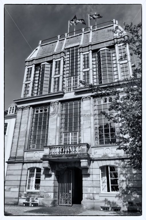 Saarbrücker Schloss, Rückansicht, Zugang zum Park - Bildtankstelle.de