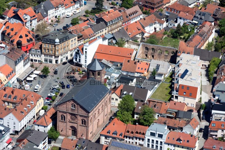 Luftaufnahme vom alten Markt in Homburg, Saarland Bildtankstelle.de