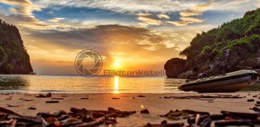 Sonnenuntergang am tropischen Strand: Blickfang-Motive für Zuhause, Praxis, Büro, Hotel - Bildtankstelle.de