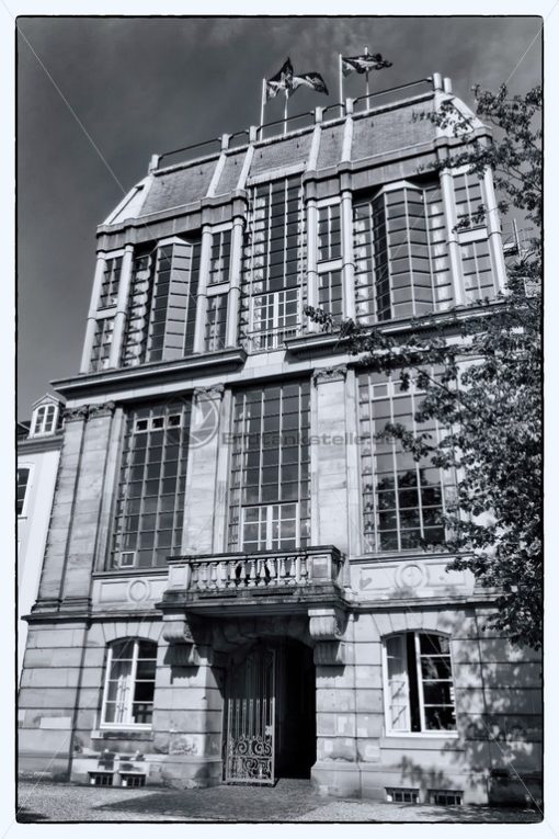 Saarbrücker Schloss, Rückansicht, Zugang zum Park - Bildtankstelle.de