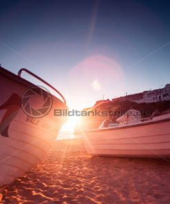 Boote im Sonnenuntergang - Bildtankstelle.de