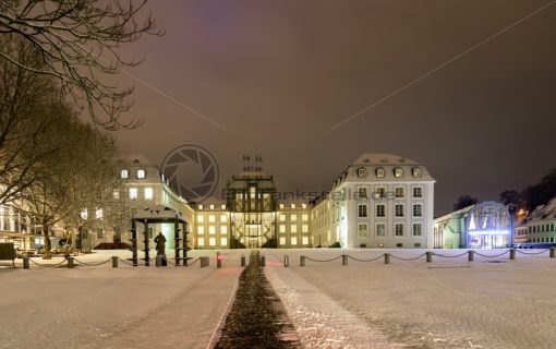 Schnee am Saarbrücker Schloss, Saarland - Bildtankstelle.de