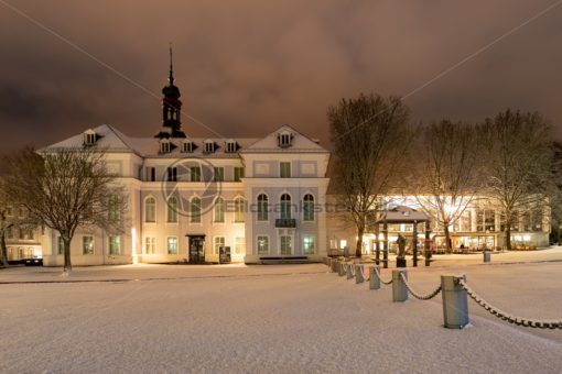 das alte Rathaus von Saarbrücken im Schnee, Saarland - Bildtankstelle.de