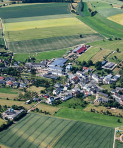 Luftbild von Münzingen, Kreis Merzig-Wadern, Saarland, Deutschl - Bildtankstelle.de